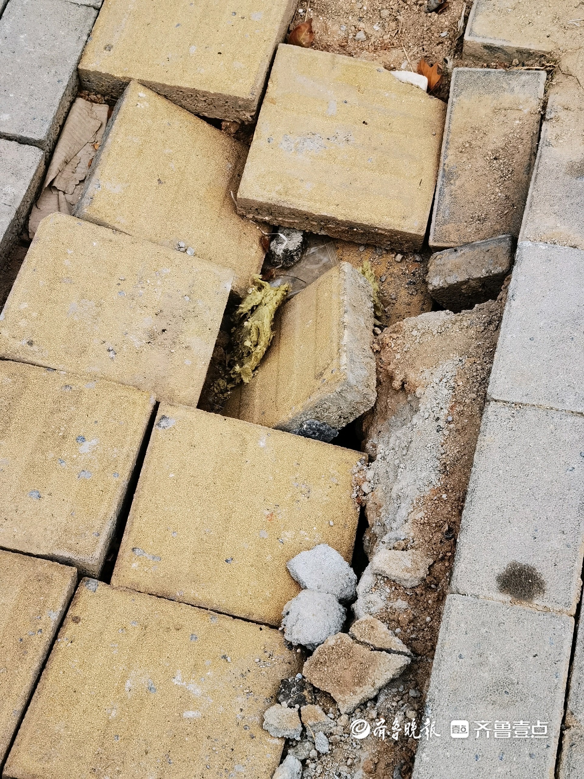 地砖拱起来了怎么修复视频(地砖拱起来了怎么修复视频教程)